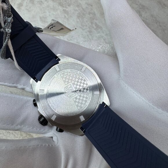 Authentic TAG Heuer Formula 1 Chronograph Quartz Blue Rubber Watch - Picture 4 of 11